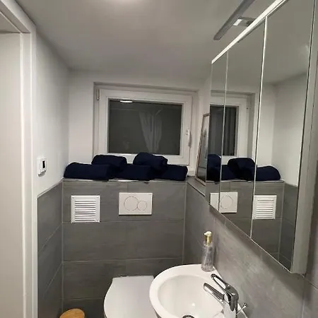 Apartment Tiny House Zentral In Historischer Werkstatt Hannover